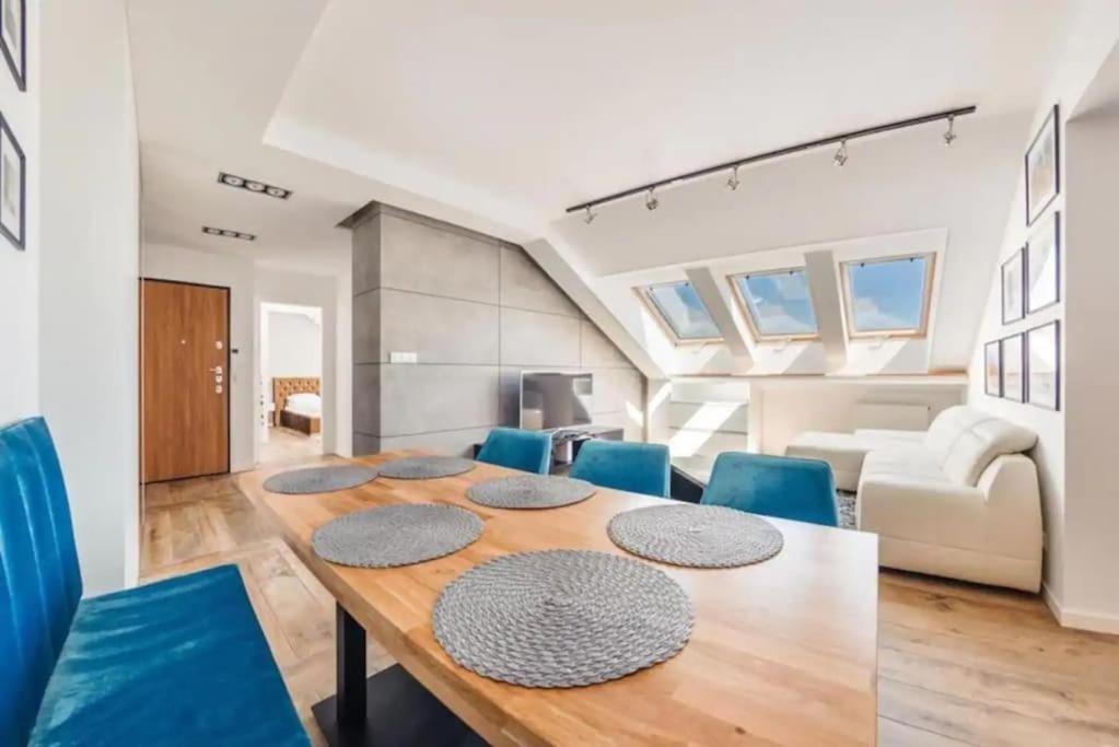Apartament Close-central - One Bedroom With Balcony - Center - Sb12