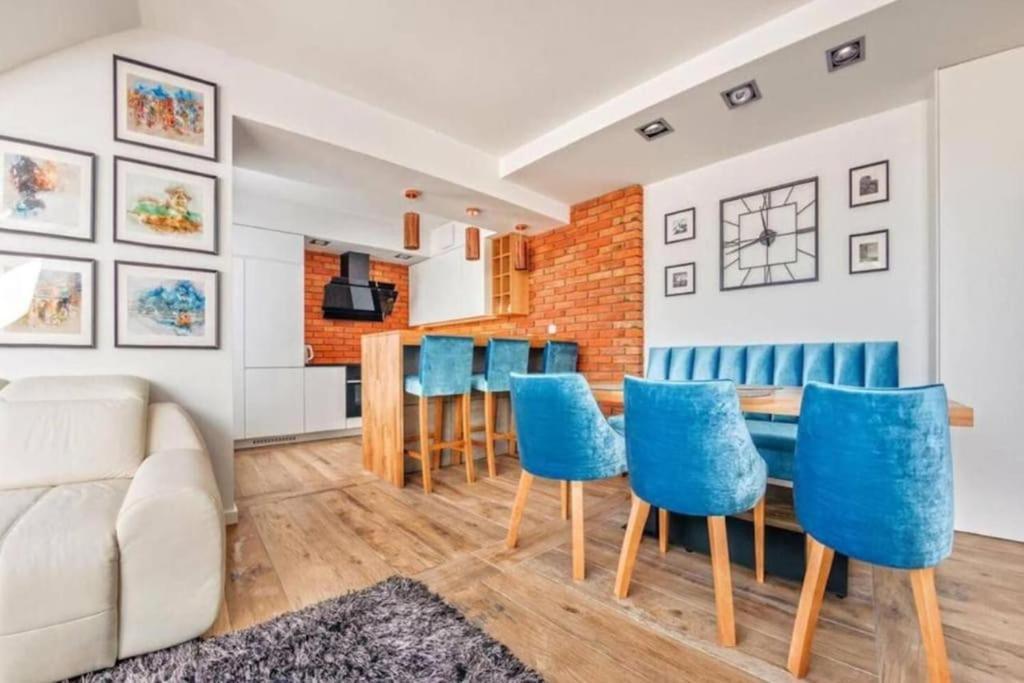 Apartament Close-central - One Bedroom With Balcony - Center - Sb12 *