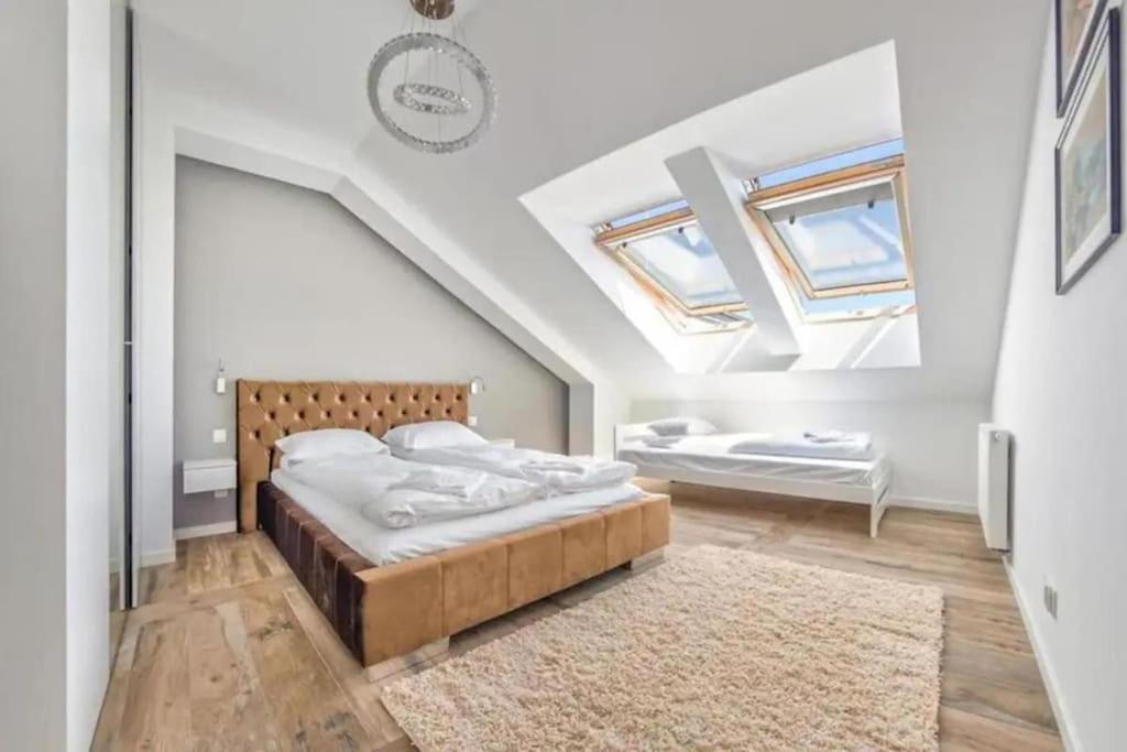 Apartment Close-central - One Bedroom With Balcony - Center - Sb12 Gdansk